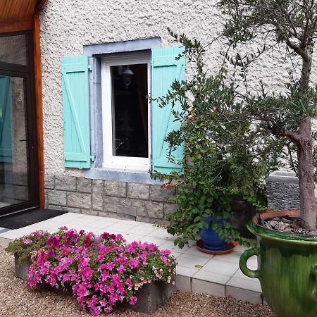 La Ferme De Capucine Bed and Breakfast Culhat Εξωτερικό φωτογραφία